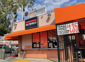Taqueria Los Carnales outside