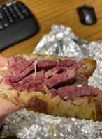 Benji's Deli food