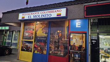 El Molinito outside