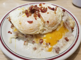 Huddle House food