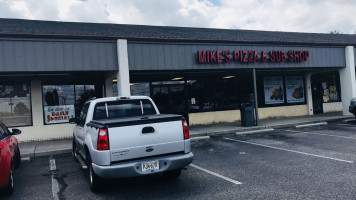 Mike's Pizza Sub Shop outside