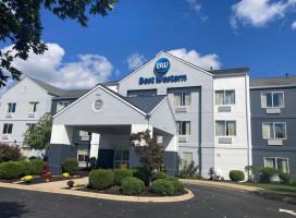 Fairfield Inn Louisville South outside