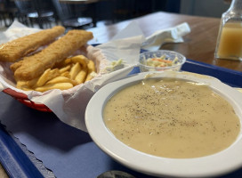 Skippers Seafood 'n Chowder food