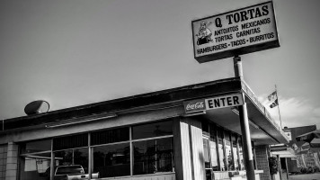 Q-tortas outside