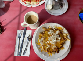 Nelda&#x27;s Diner food