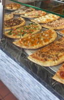 Artigiano Pizza food