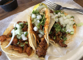 Lindo Mexico Taqueria food