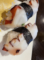 Raku Sushi food