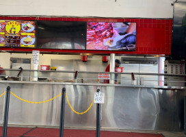 Tacos El G outside