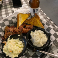 Hub City Smokehouse Grill food