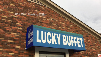 Lucky Buffet outside