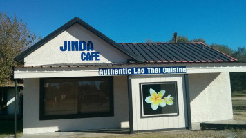 Jinda' Cafe food