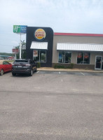 Burger King outside