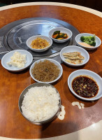 Hwang's food