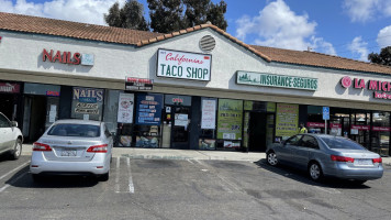 California's Taco Shop outside