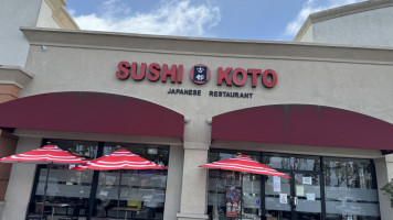 Sushi Koto outside