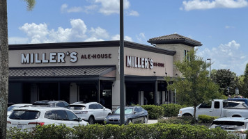 Miller's Ale House outside