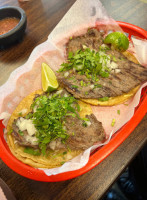 Mariachi's Tacos In Des Pla food