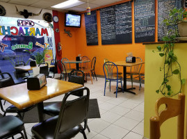 Mariachi's Tacos In Des Pla inside