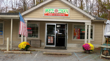 Hope Pizzeria And Catering Hope, Nj outside