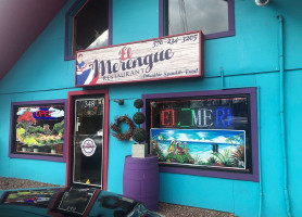 El Merengue Poconos outside