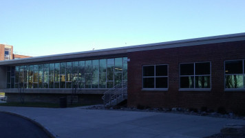 Graham Dining Hall Syracuse University outside