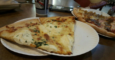 Delizia Pizza Kitchen (ledgewood) food