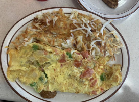 Leo's Coney Island inside