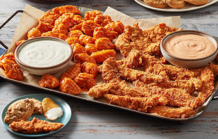 Zaxby's Chicken Fingers Buffalo Wings food