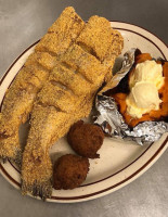 Lakeview Catfish food