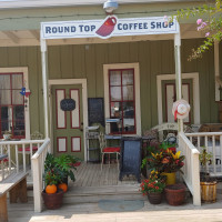 Round Top Coffee Shop outside