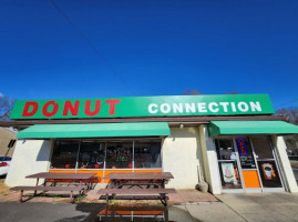 Donut Connection outside