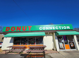 Donut Connection outside