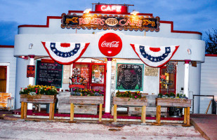 Royers Round Top Café food