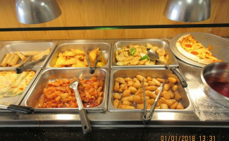 Empire Buffet food