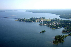 Oak Ridge Marina outside