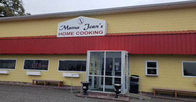 Mama Jeans Restaurant inside