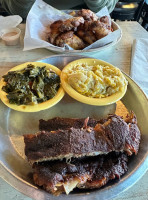 Evan's Barbeque Company food