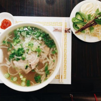 Phở T&t Vietnamese food