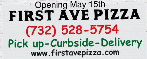 First Ave Pizza outside