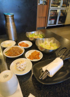 Goong Korean Bbq food