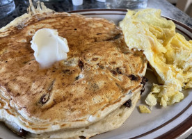 Noon Mark Diner food