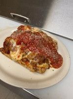 Decesare's Pizzeria food