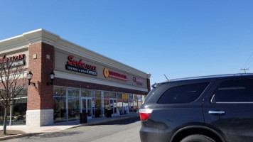 The Halal Guys outside