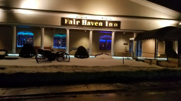 Fair Haven Inn inside