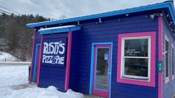 Rusty's Pizza Pie inside