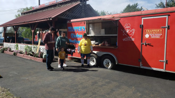 Trappers Chicken Bbq outside