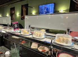 Oec Revolving Sushi food