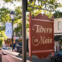 Tavern on Main food