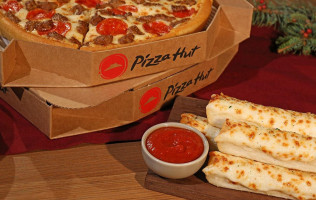 Pizza Hut food